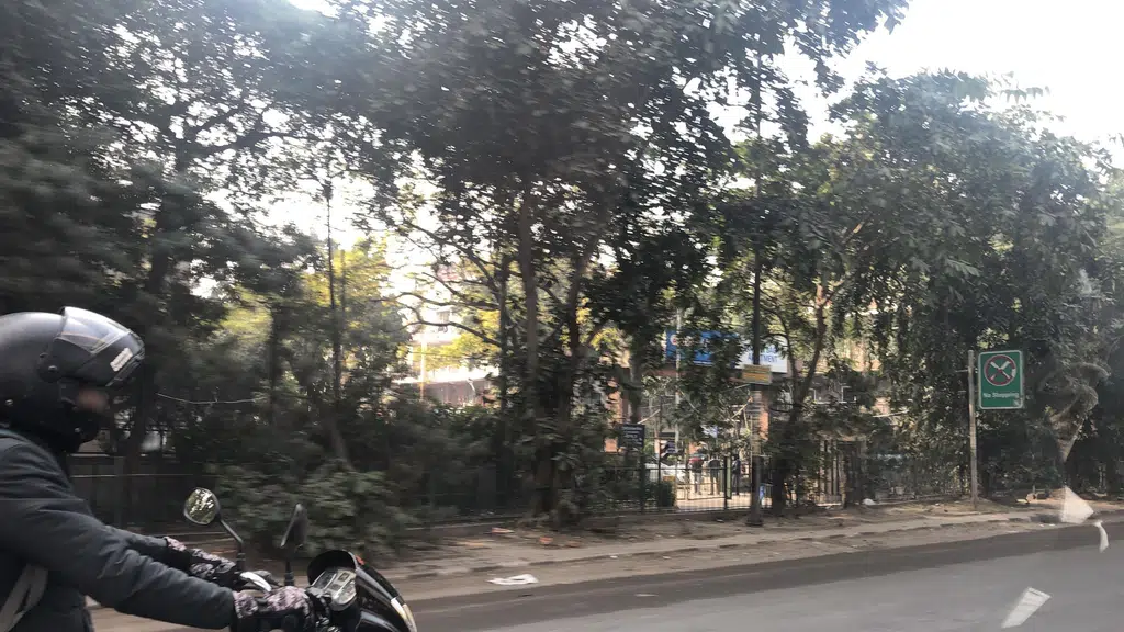 Madi Pur Village Bus Stop