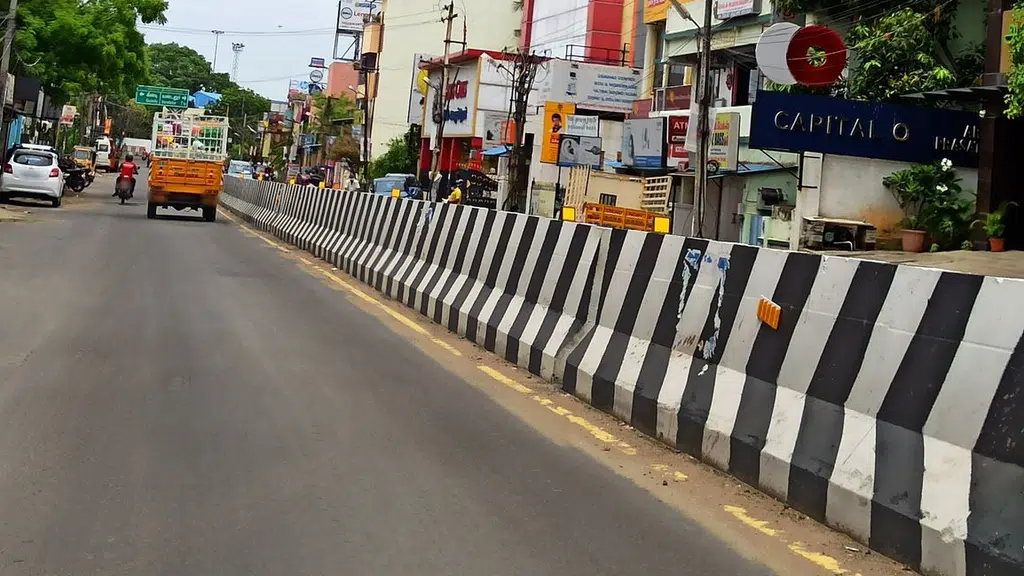 Sri Saravana Plywood and Glass