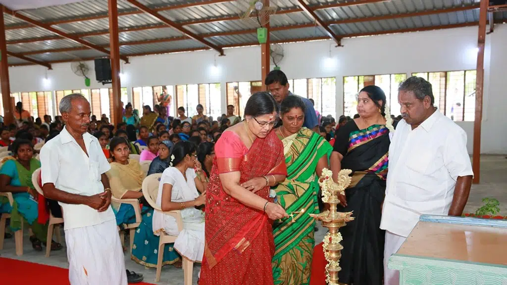 Sri Akilandeswari Women's College