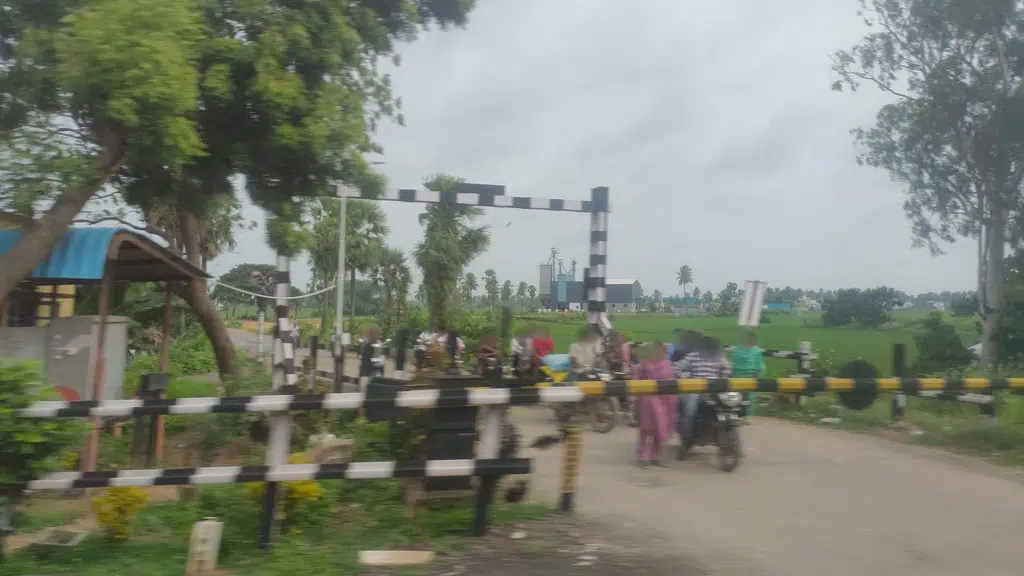 Prattipadu railway station