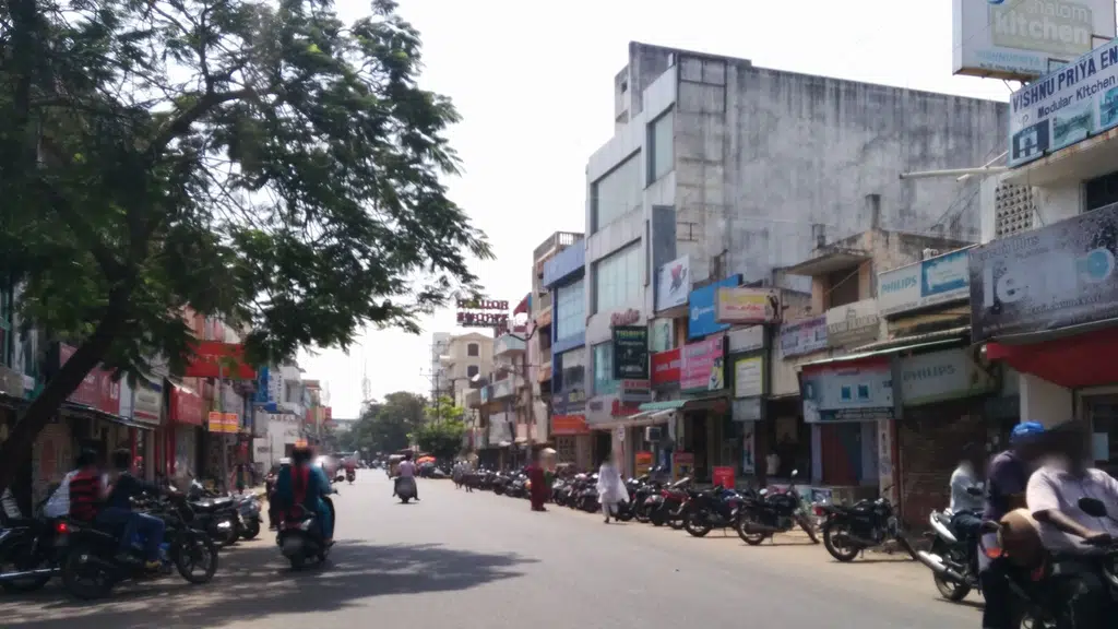 Shree Parshwanath Shwetambar Murtipujak Jain Mandir