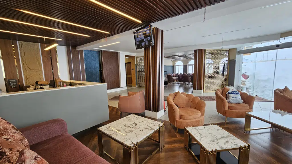 Hotel Sonamarg Glacier