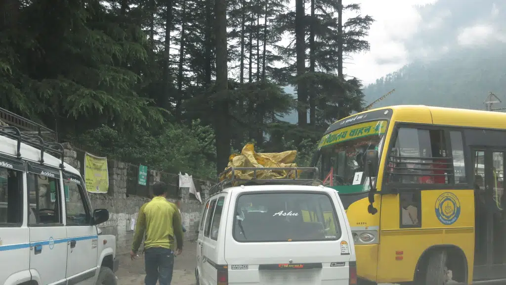 Prashar Tour and Travels