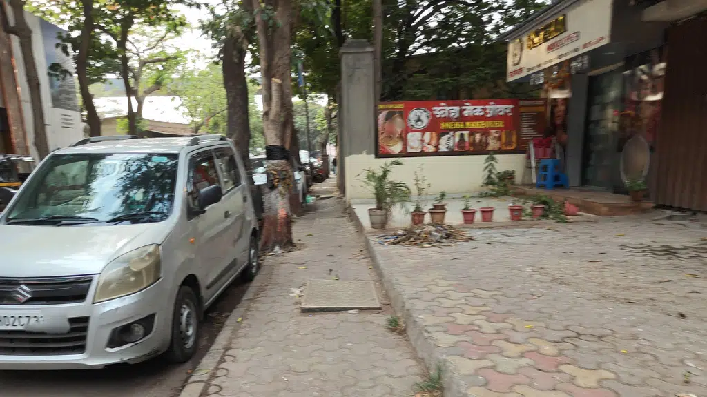 Akshita Avenue