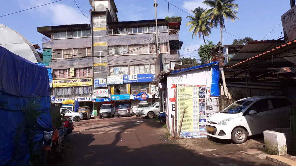 Cash and Carry Supermarket