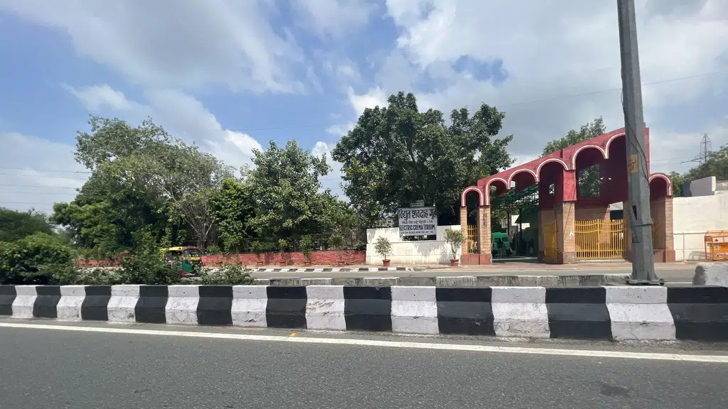 Lodhi road cremation ground