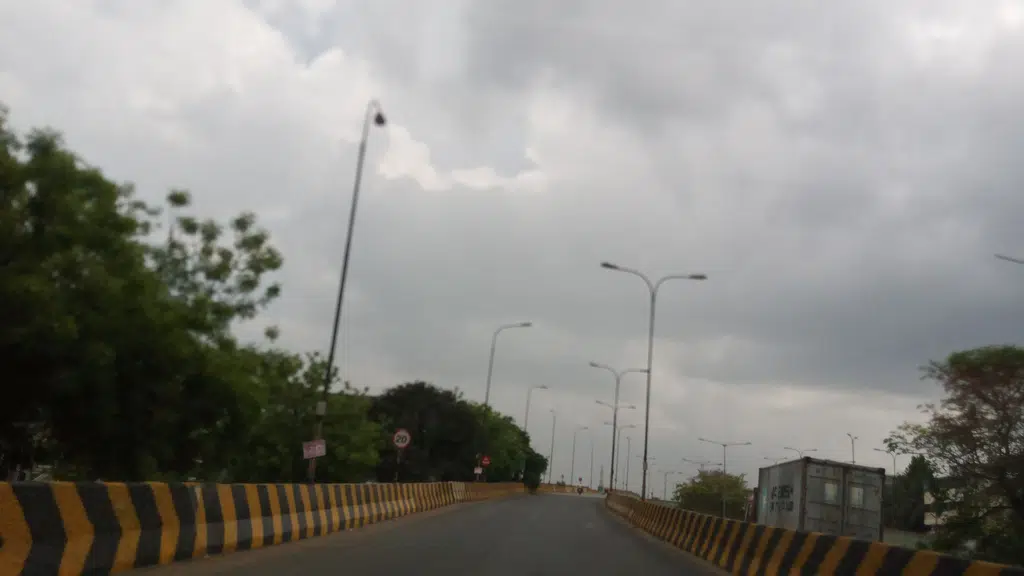 Vandalur Railway Station