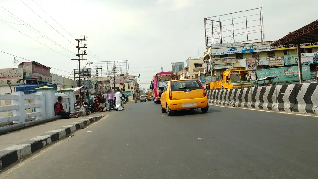 RAANA CARS