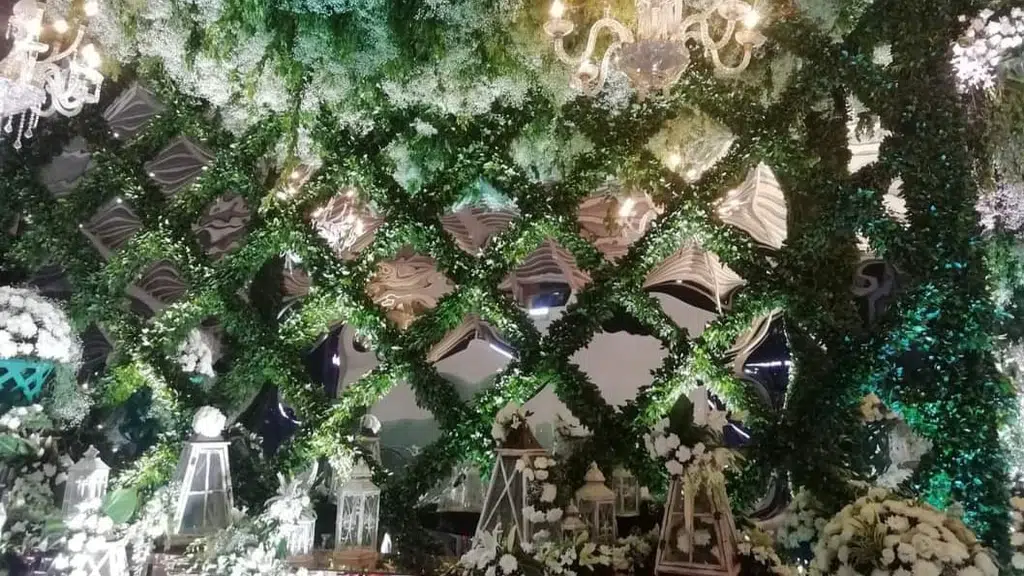 Exotic Flower Decoration