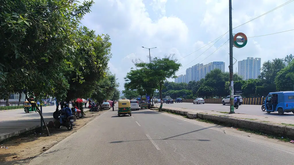 Kake Da Hotel Gaur City2
