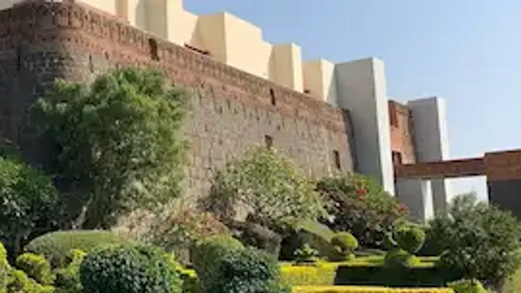 Fort Jadhavgadh Pune