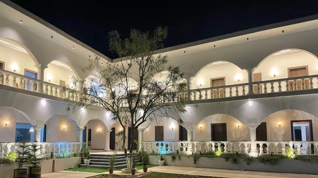 The Ashoka Hotels & Resorts, Panna