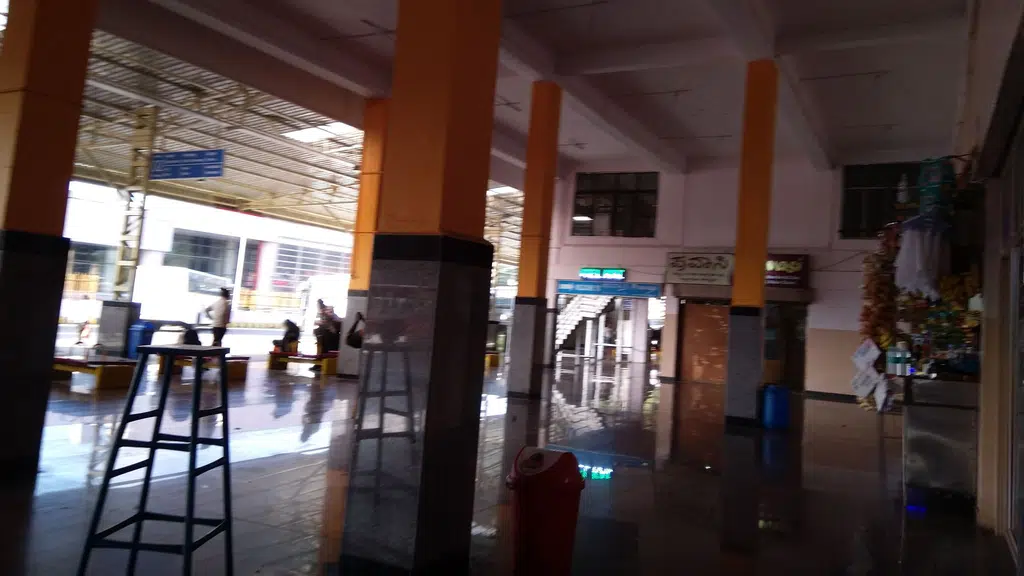 Majestic Bus Stand Terminal 2