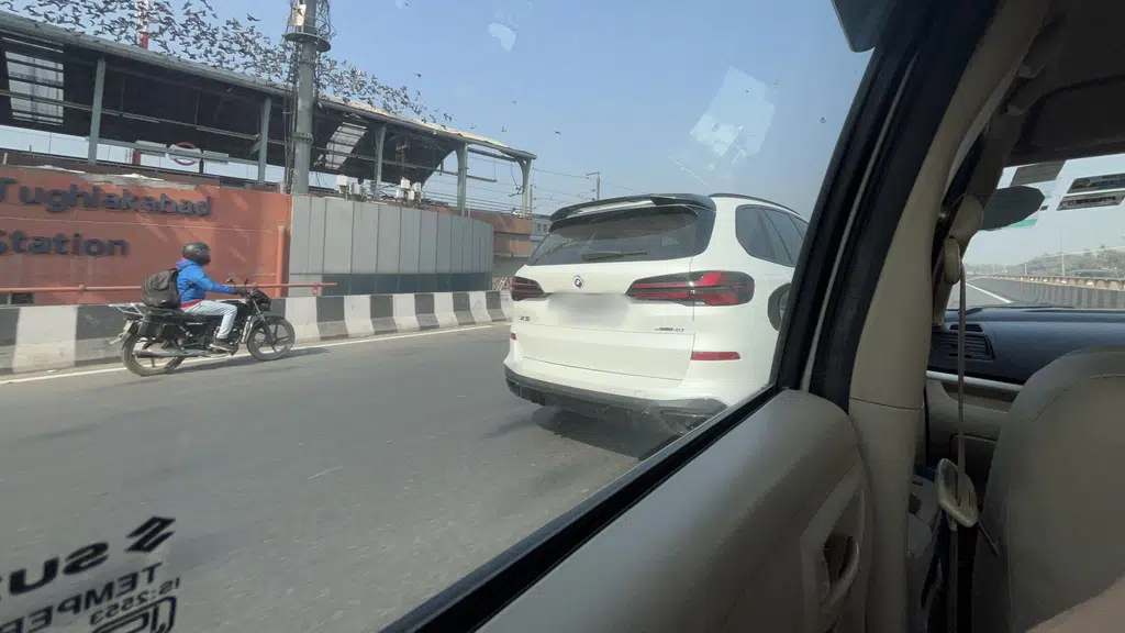 Tughlaqabad Metro Station