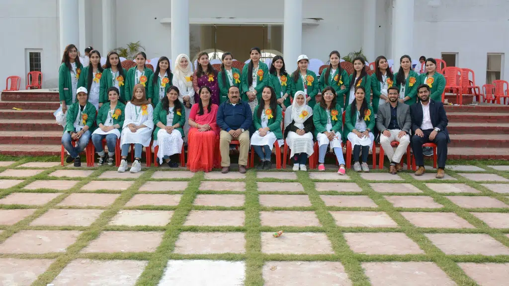 Green Fields International School Junior