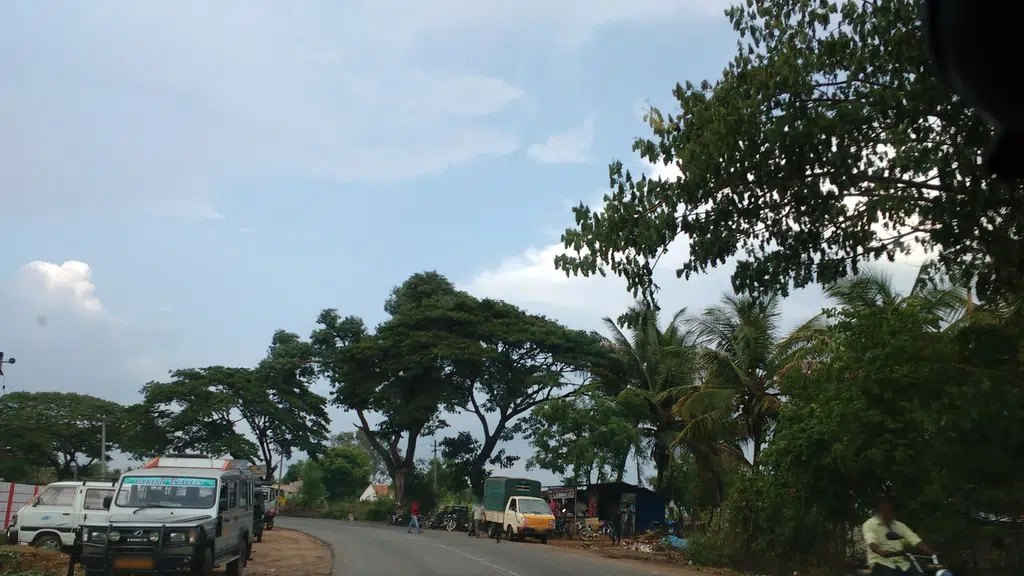 Varun's Dabha and Restaurant