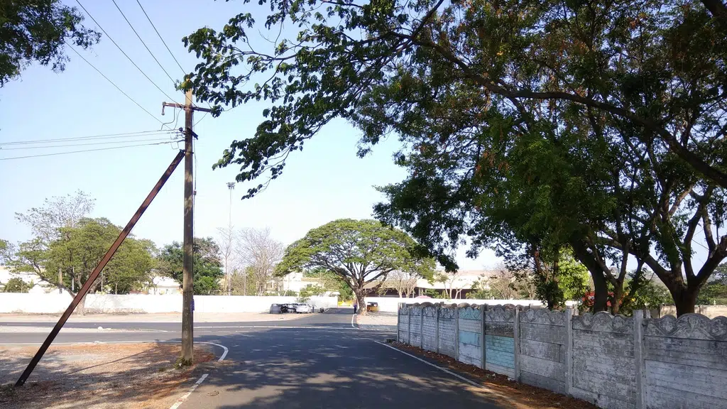 Nandhambakkam West Side Building