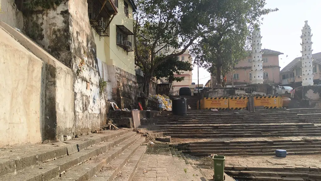 Ram Bharose Hindu Hotel