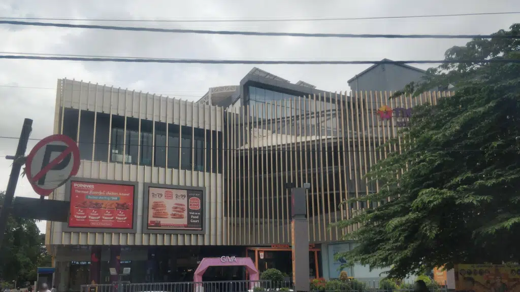 Hush Puppies Store