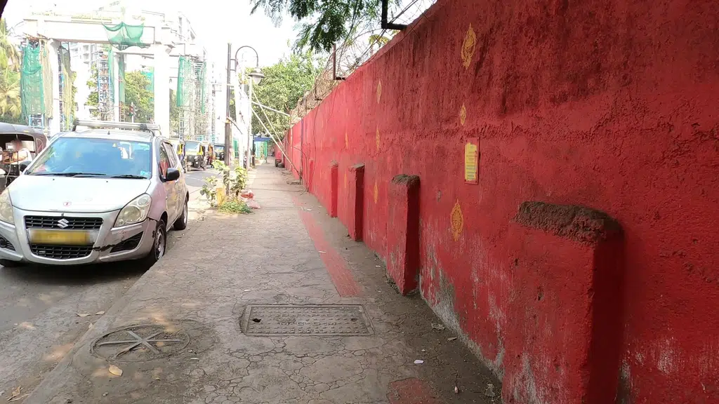 Juhu Bus Station