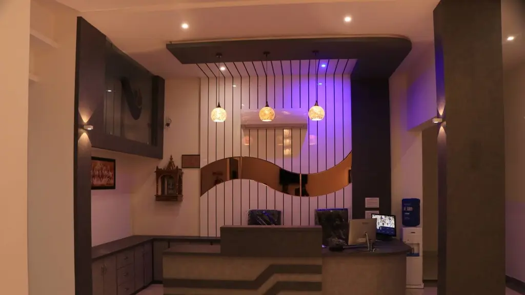 Hotel Viraj Residency