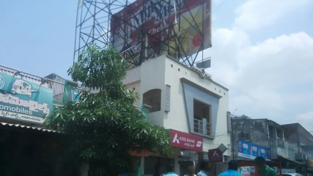 Sridevi Restaurant & Bar