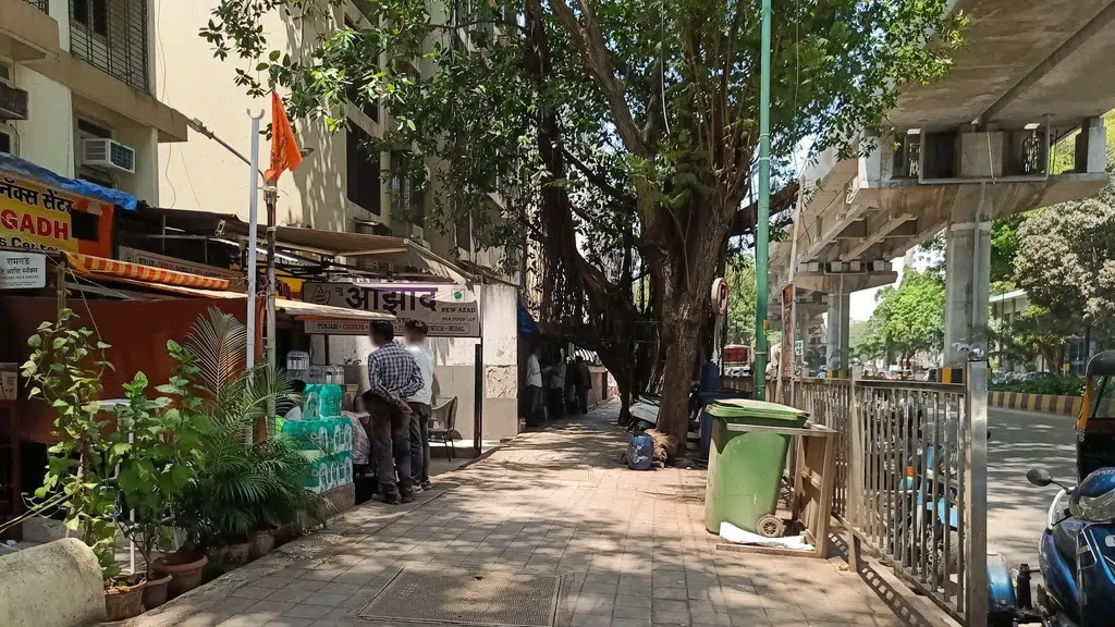 The Raymond Shop