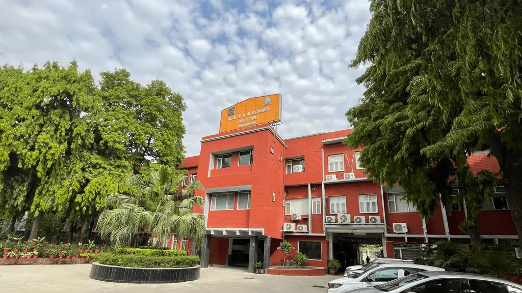 Pgdav College,University Of Delhi