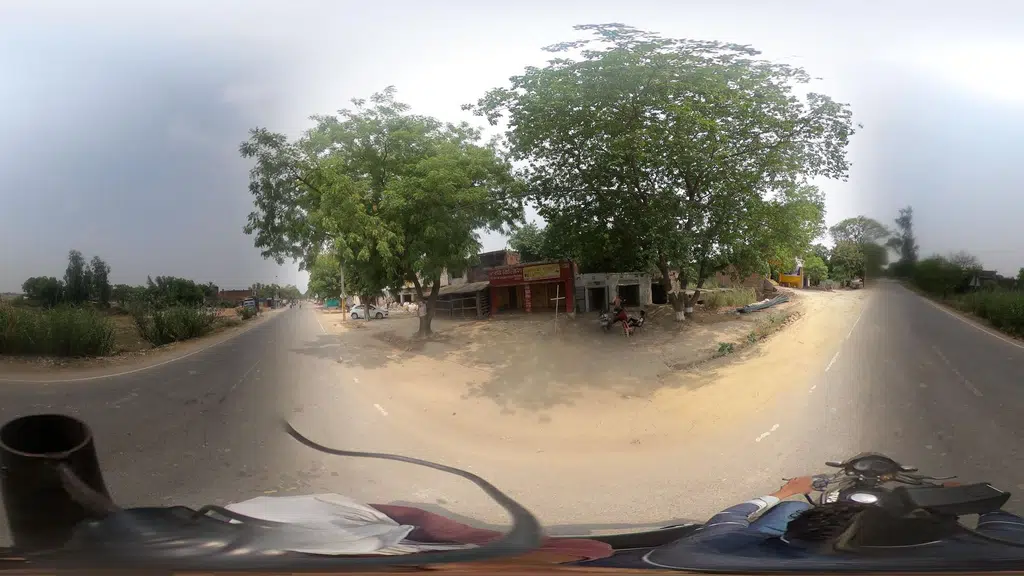 Bongriya Jai Pouharibaba Gate Temple