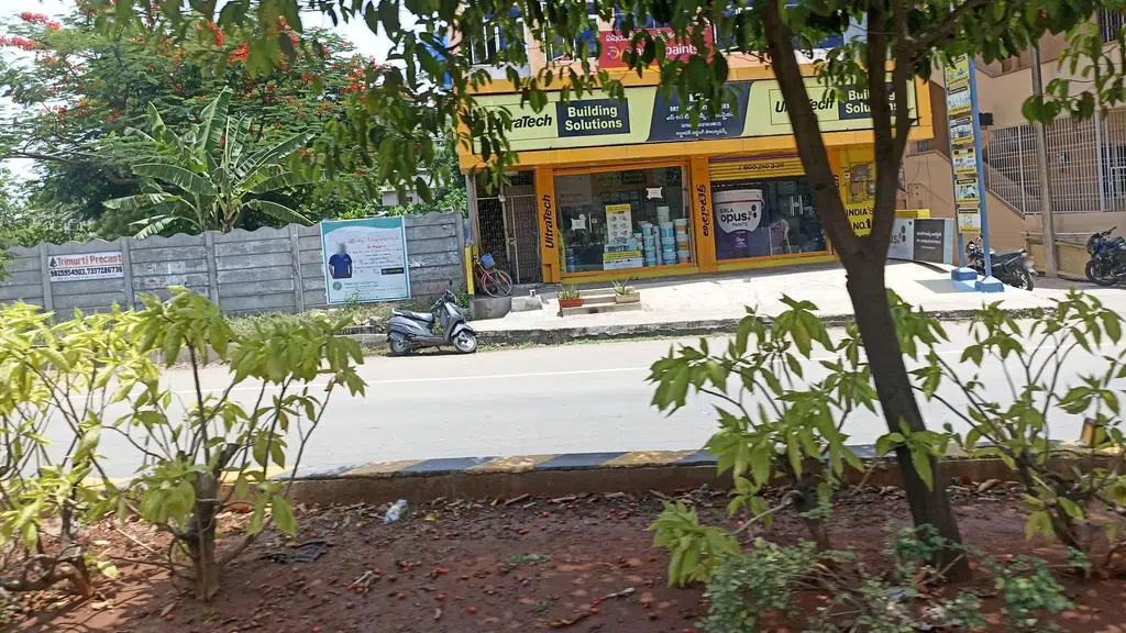 OYO Rooms Mahanadu Road