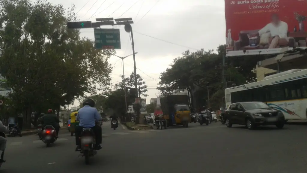 Sangeetha Gadgets - Sarakki (Signal)