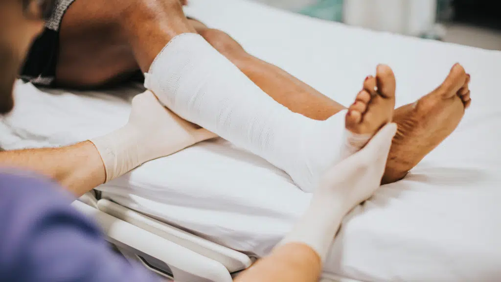 Dr. Nihit Gadodia, Orthopaedic Surgeon