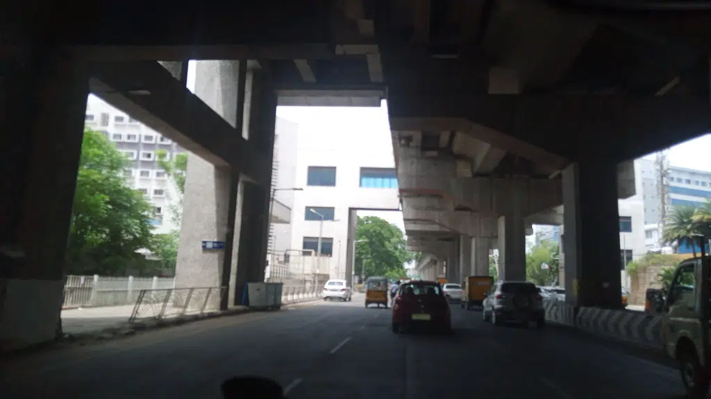 Ekkattuthangal metro station