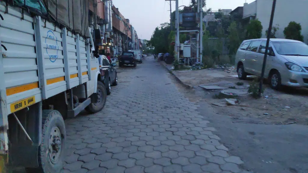 Urbane Tadka Dhaba
