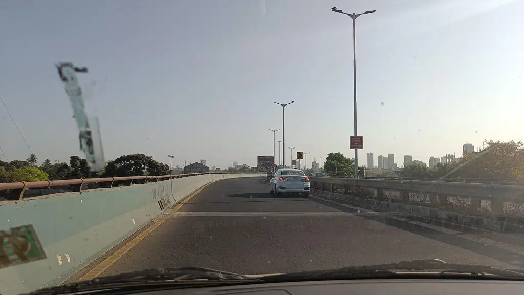 Mobile city Bandra