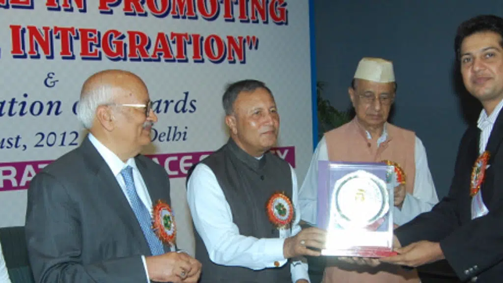 Best Knee Replacement Surgeon in By Dr Ajay Deep Singh
