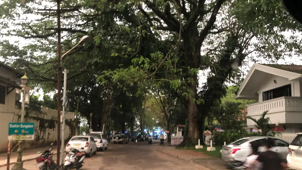 Warehouse Cafe Fortkochi