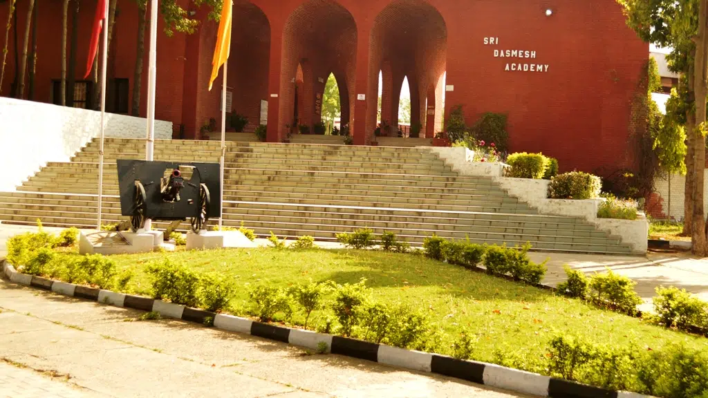 Sri Dasmesh Academy