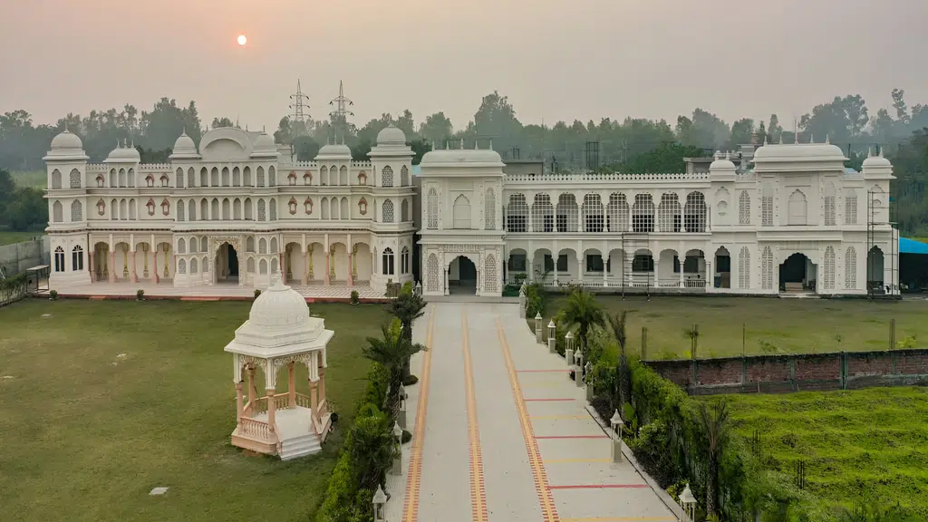 Kairvi Resort