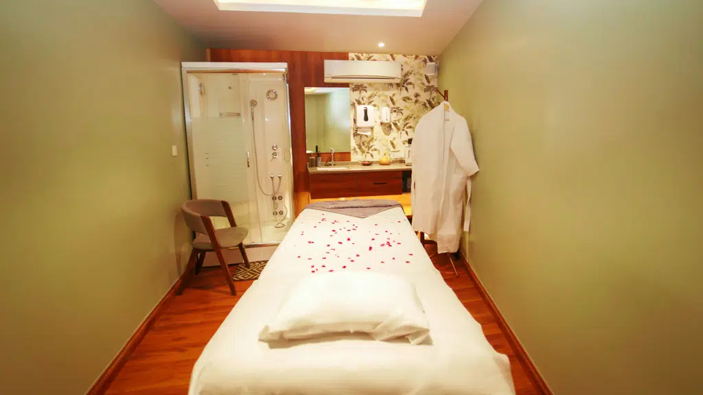 Oxyspa Vadapalani
