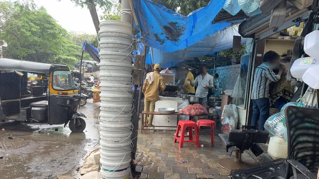 Veer Desai Road Police Chowki Beat 2