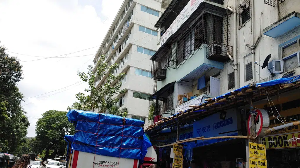 Velankar Hospital