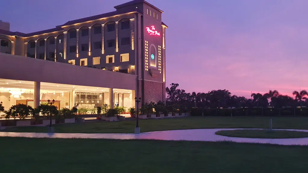 The Roman Park Durg 4 star hotel facility