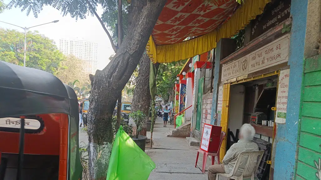 Radha krishna Veg Fine Dine and Banquets