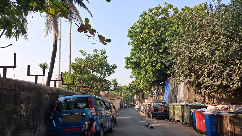 Walkeshwar Shri Kashi Math Saunstan