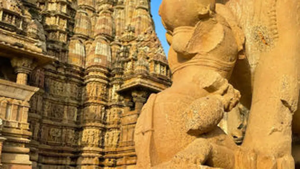 Lacurcumakhajuraho