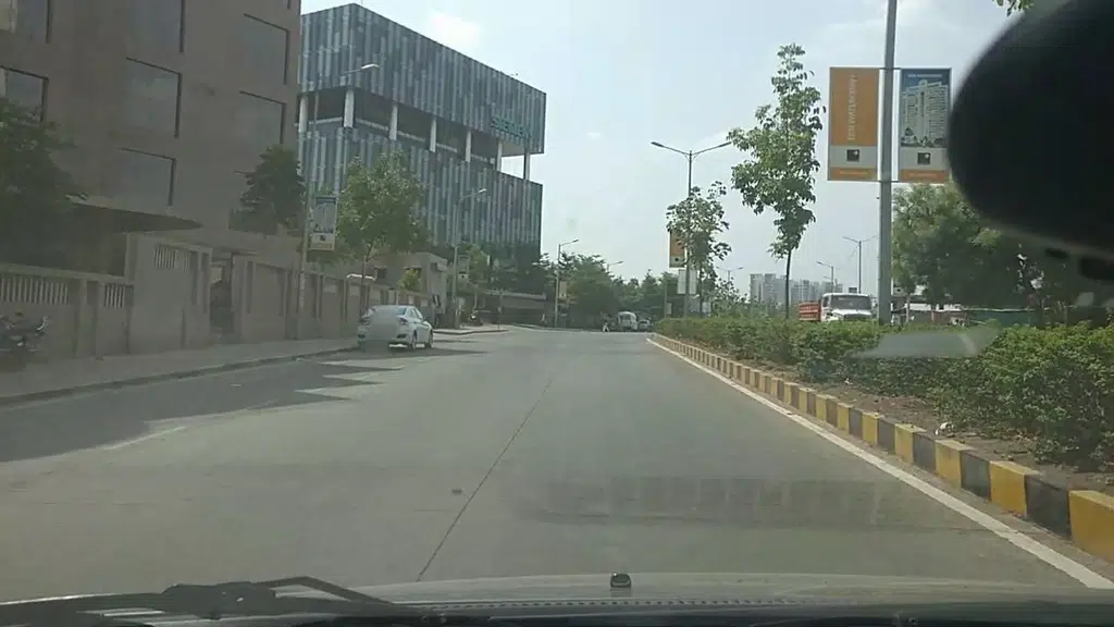 KTM Baner