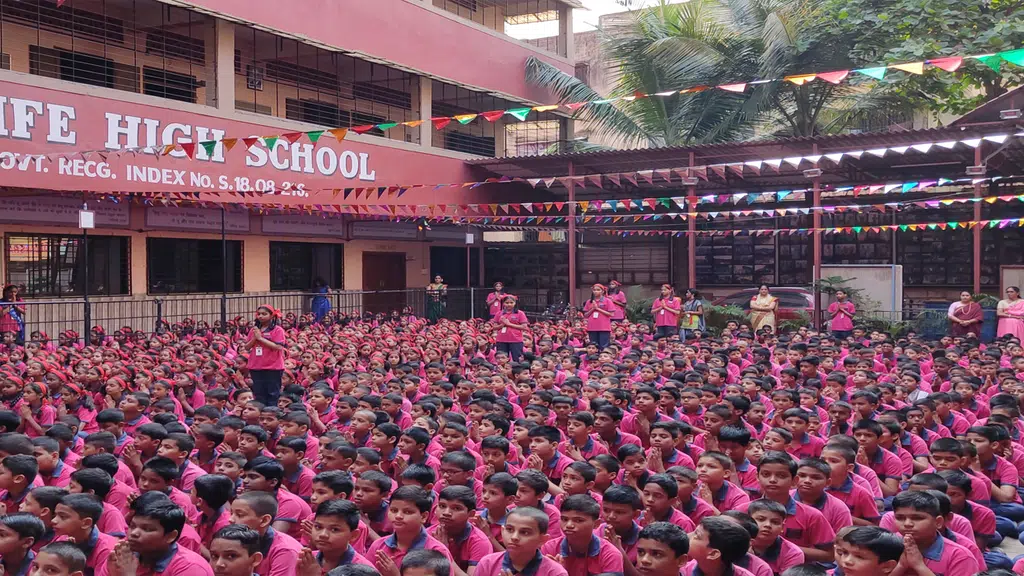 Divine Life High School