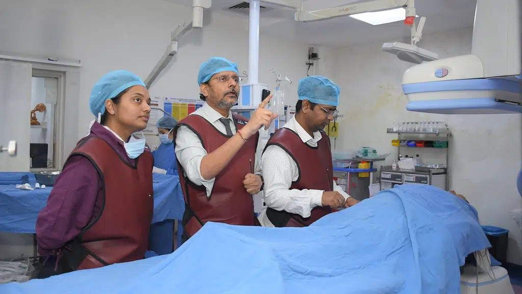 Dr. - Prof. Rohit Gupta - Neurologist