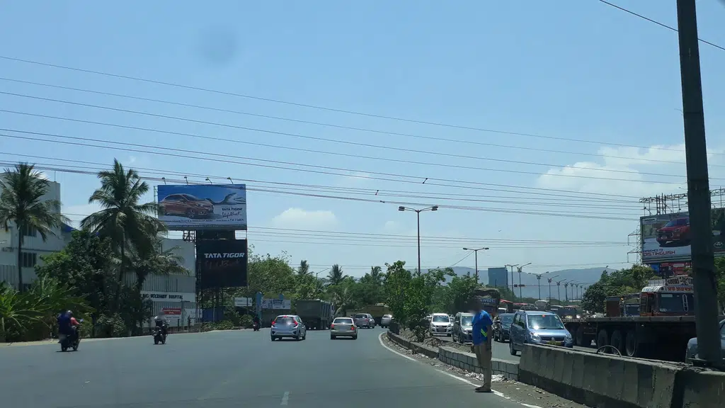 Suri Auto Zone